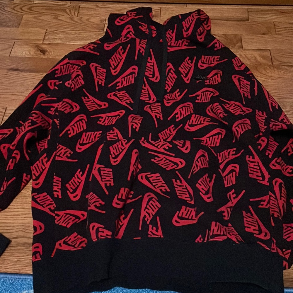 Nike sweatshirt